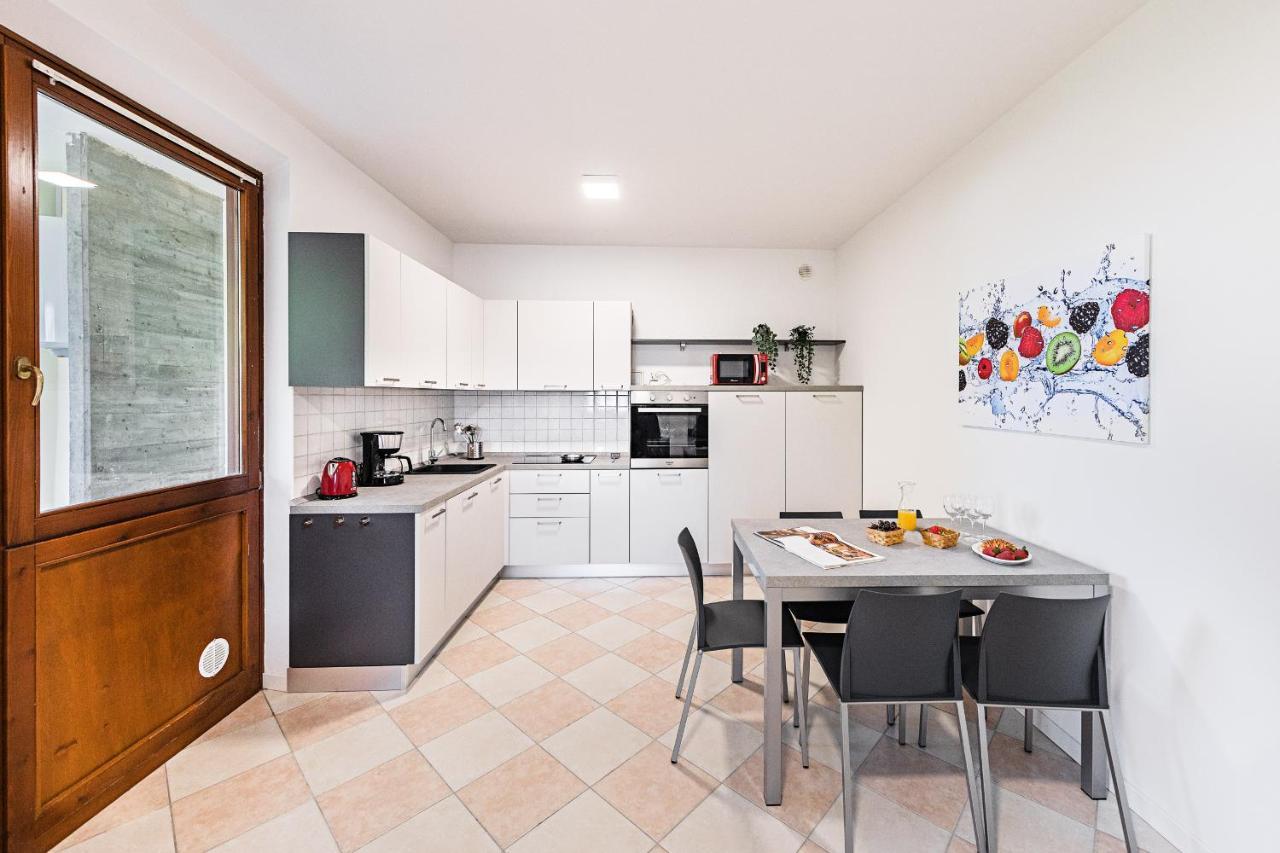 I Ciliegi 1-09 Con Piscina By Wonderful Italy Apartment Desenzano del Garda Exterior photo